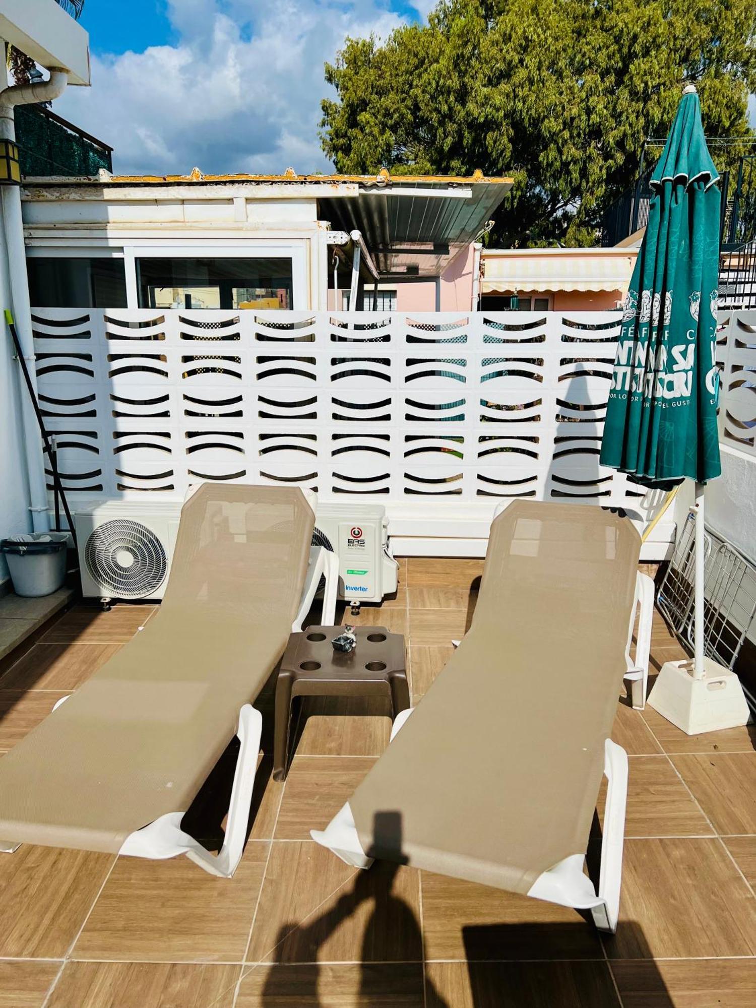 Casa Carmen Atico Primera Linea De Playa Málaga Dış mekan fotoğraf